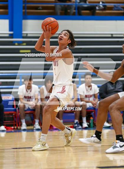 Thumbnail 2 in Goose Creek Memorial vs. Westbury Christian photogallery.