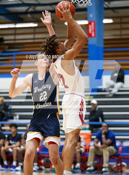 Thumbnail 3 in Goose Creek Memorial vs. Westbury Christian photogallery.