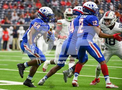 Thumbnail 3 in Atascocita vs Dickinson (UIL 6A Area Playoff) photogallery.