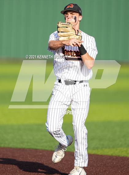 Thumbnail 3 in Mansfield Timberview vs Aledo (UIL 5A Quarterfinal) photogallery.