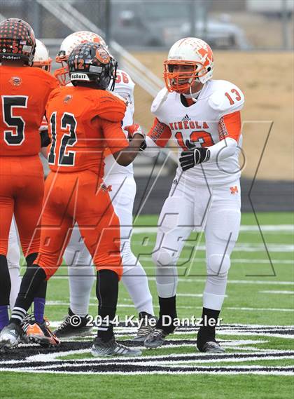 Thumbnail 3 in Mineola vs. Commerce (UIL 3A Division 1 Region 2 Area) photogallery.