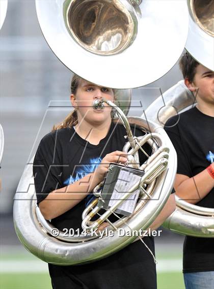 Thumbnail 1 in Mineola vs. Commerce (UIL 3A Division 1 Region 2 Area) photogallery.