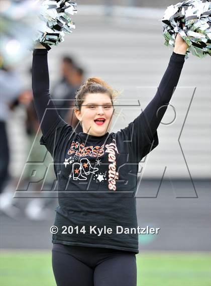 Thumbnail 3 in Mineola vs. Commerce (UIL 3A Division 1 Region 2 Area) photogallery.