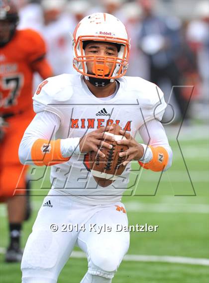 Thumbnail 2 in Mineola vs. Commerce (UIL 3A Division 1 Region 2 Area) photogallery.