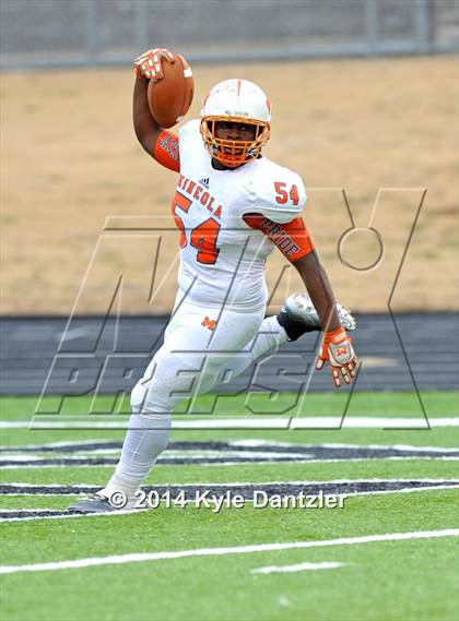 Thumbnail 2 in Mineola vs. Commerce (UIL 3A Division 1 Region 2 Area) photogallery.