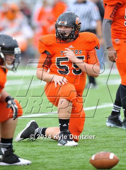 Thumbnail 3 in Mineola vs. Commerce (UIL 3A Division 1 Region 2 Area) photogallery.