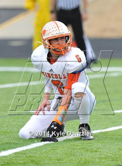 Thumbnail 2 in Mineola vs. Commerce (UIL 3A Division 1 Region 2 Area) photogallery.