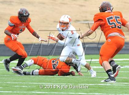 Thumbnail 3 in Mineola vs. Commerce (UIL 3A Division 1 Region 2 Area) photogallery.