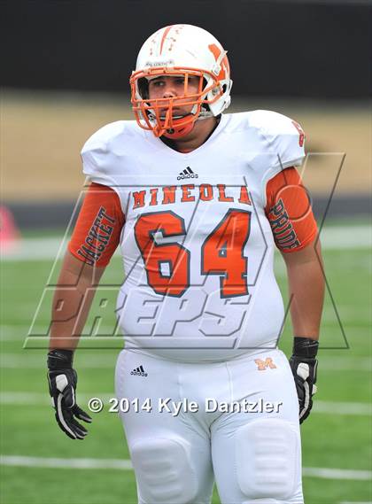 Thumbnail 1 in Mineola vs. Commerce (UIL 3A Division 1 Region 2 Area) photogallery.