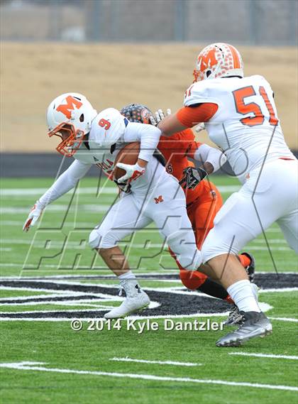 Thumbnail 3 in Mineola vs. Commerce (UIL 3A Division 1 Region 2 Area) photogallery.