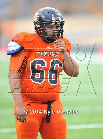 Thumbnail 3 in Mineola vs. Commerce (UIL 3A Division 1 Region 2 Area) photogallery.
