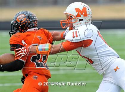 Thumbnail 1 in Mineola vs. Commerce (UIL 3A Division 1 Region 2 Area) photogallery.