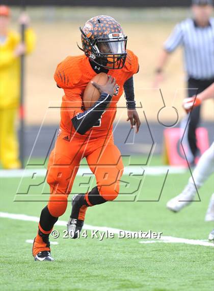 Thumbnail 3 in Mineola vs. Commerce (UIL 3A Division 1 Region 2 Area) photogallery.