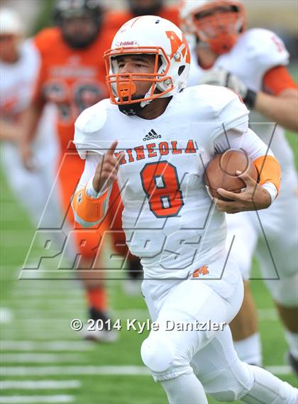 Thumbnail 2 in Mineola vs. Commerce (UIL 3A Division 1 Region 2 Area) photogallery.