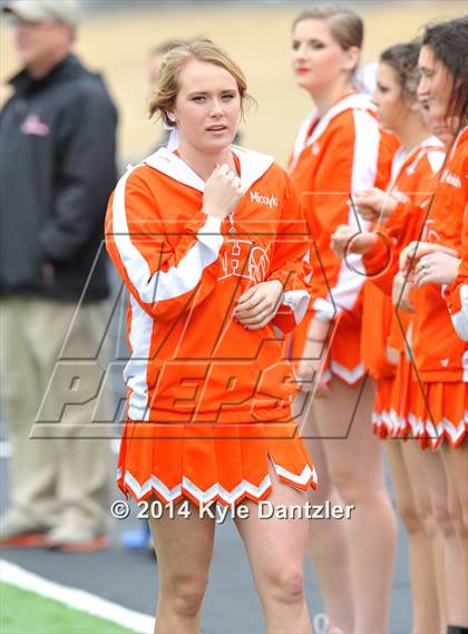 Thumbnail 2 in Mineola vs. Commerce (UIL 3A Division 1 Region 2 Area) photogallery.