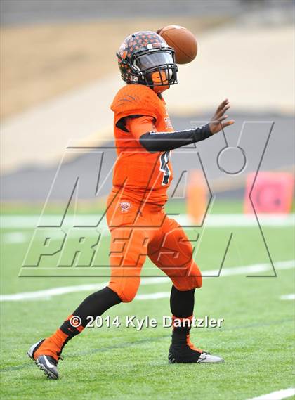 Thumbnail 3 in Mineola vs. Commerce (UIL 3A Division 1 Region 2 Area) photogallery.