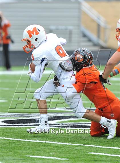 Thumbnail 2 in Mineola vs. Commerce (UIL 3A Division 1 Region 2 Area) photogallery.