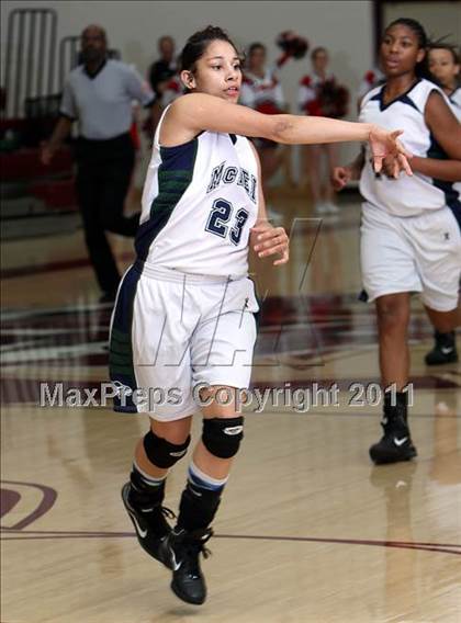Thumbnail 3 in McNeil vs The Woodlands (5A Region 2 Area Playoff) photogallery.