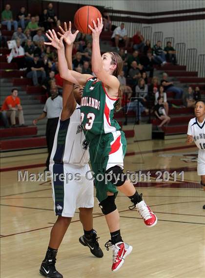 Thumbnail 2 in McNeil vs The Woodlands (5A Region 2 Area Playoff) photogallery.