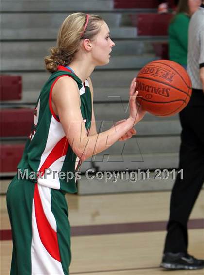Thumbnail 2 in McNeil vs The Woodlands (5A Region 2 Area Playoff) photogallery.
