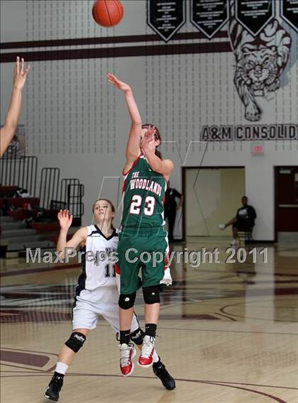 Thumbnail 3 in McNeil vs The Woodlands (5A Region 2 Area Playoff) photogallery.