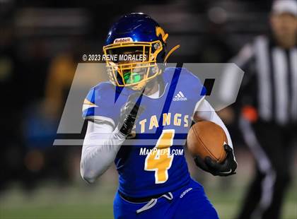 Thumbnail 2 in Mayfair vs Muir (CIF SS D7 Semi Final) photogallery.