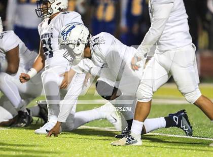 Thumbnail 3 in Mayfair vs Muir (CIF SS D7 Semi Final) photogallery.