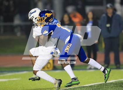Thumbnail 3 in Mayfair vs Muir (CIF SS D7 Semi Final) photogallery.