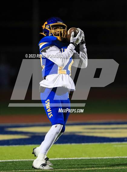 Thumbnail 2 in Mayfair vs Muir (CIF SS D7 Semi Final) photogallery.