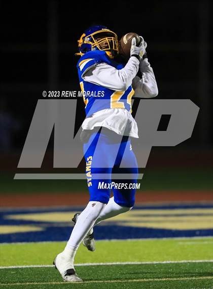 Thumbnail 1 in Mayfair vs Muir (CIF SS D7 Semi Final) photogallery.
