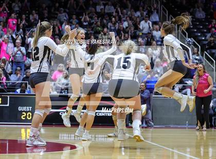 Thumbnail 3 in Lindsay vs. Windthorst (UIL 2A Final) photogallery.
