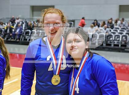 Thumbnail 1 in Lindsay vs. Windthorst (UIL 2A Final) photogallery.