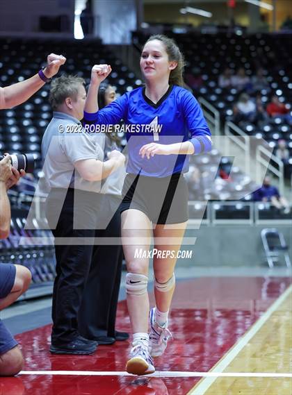 Thumbnail 3 in Lindsay vs. Windthorst (UIL 2A Final) photogallery.