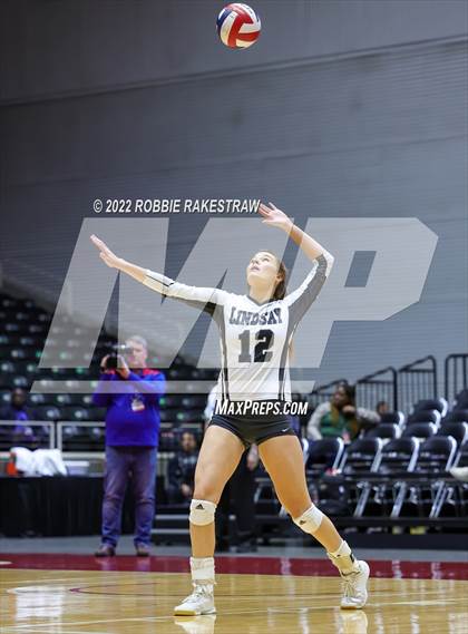 Thumbnail 3 in Lindsay vs. Windthorst (UIL 2A Final) photogallery.
