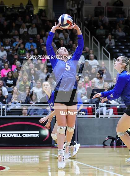 Thumbnail 2 in Lindsay vs. Windthorst (UIL 2A Final) photogallery.