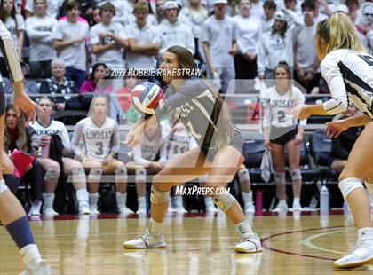 Thumbnail 1 in Lindsay vs. Windthorst (UIL 2A Final) photogallery.