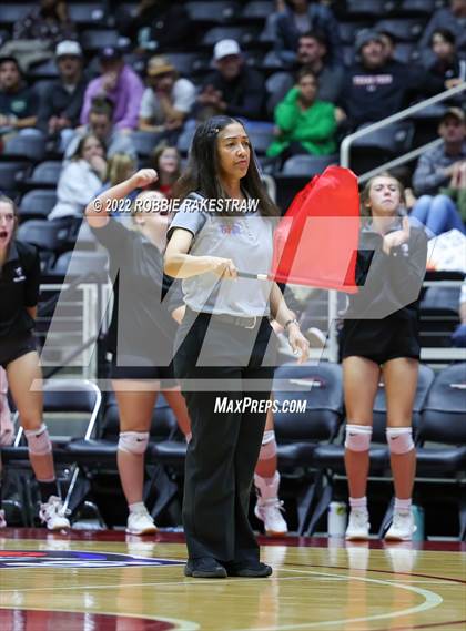 Thumbnail 3 in Lindsay vs. Windthorst (UIL 2A Final) photogallery.