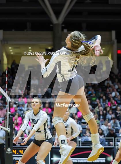 Thumbnail 2 in Lindsay vs. Windthorst (UIL 2A Final) photogallery.
