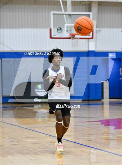 Thumbnail 3 in Riverview Sarasota vs Northside Christian  (Hoopvibe - Preseason) photogallery.