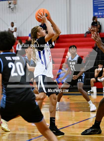 Thumbnail 2 in Riverview Sarasota vs Northside Christian  (Hoopvibe - Preseason) photogallery.