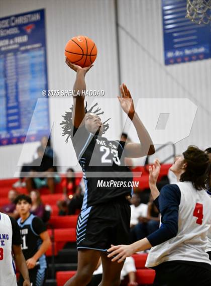 Thumbnail 2 in Riverview Sarasota vs Northside Christian  (Hoopvibe - Preseason) photogallery.