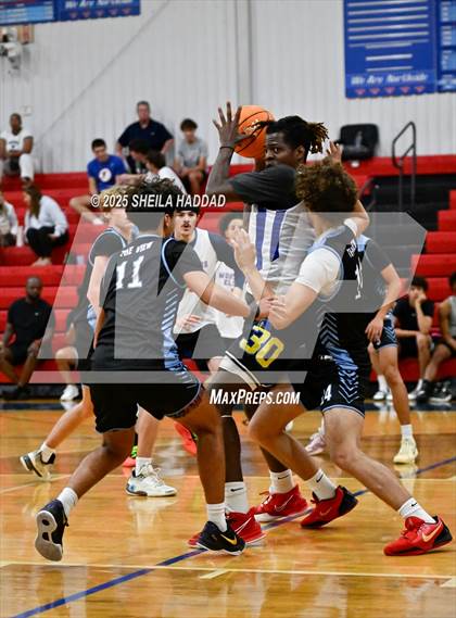 Thumbnail 3 in Riverview Sarasota vs Northside Christian  (Hoopvibe - Preseason) photogallery.