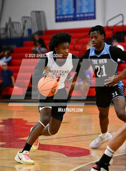 Thumbnail 2 in Riverview Sarasota vs Northside Christian  (Hoopvibe - Preseason) photogallery.