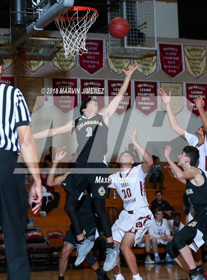 Thumbnail 3 in Oaks Christian vs Calabasas photogallery.