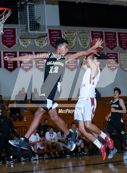 Thumbnail 3 in Oaks Christian vs Calabasas photogallery.