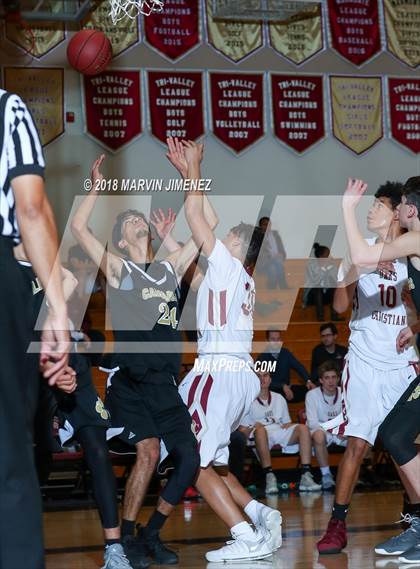 Thumbnail 1 in Oaks Christian vs Calabasas photogallery.