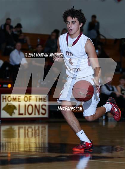 Thumbnail 2 in Oaks Christian vs Calabasas photogallery.