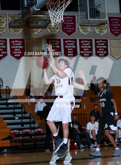 Thumbnail 1 in Oaks Christian vs Calabasas photogallery.