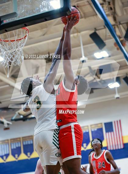 Thumbnail 3 in Buchtel @ St. Edward photogallery.