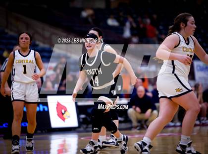 Thumbnail 2 in Knox Central vs South Laurel (13th Region Quarterfinal) photogallery.